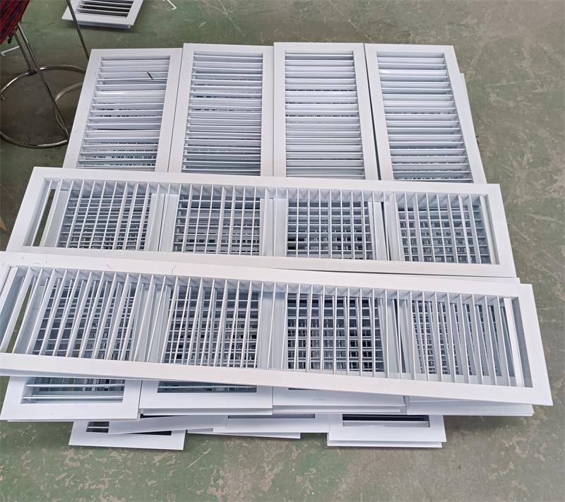 Single-layer grid air outlet